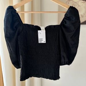 NWT H&M Cropped Puff Sleeve Top
